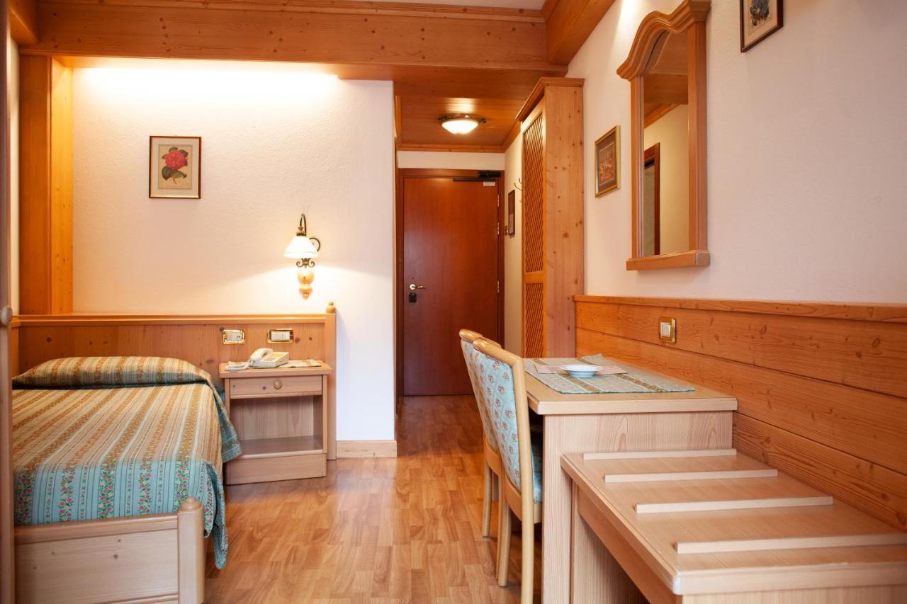 Hotel Posta Forni di Sopra Exteriér fotografie